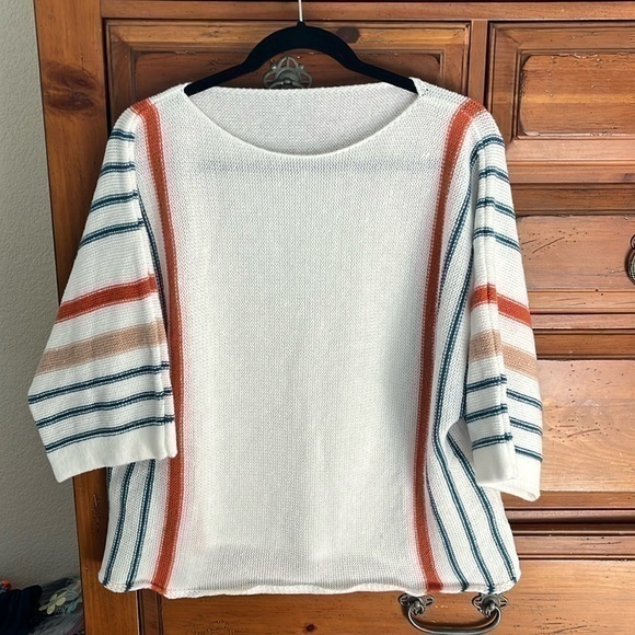 Women’s White Sweater With Striped Sleeves Size XL NWOT - Picture 1 of 8
